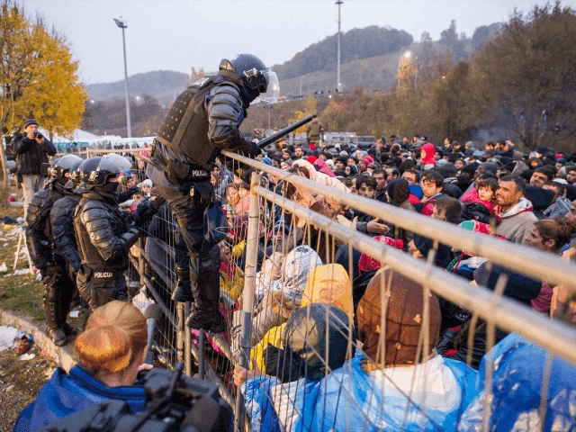 Κλείνει τα σύνορά της στους πρόσφυγες και στους παράνομους μετανάστες και η Βουλγαρία